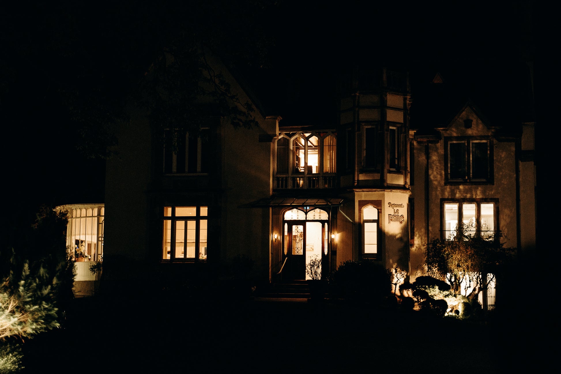 Façade de la Villa du Parc à Mulhouse, lieu de réception pour mariage raffiné